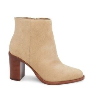 Vince Camuto Tan Heeled Boots